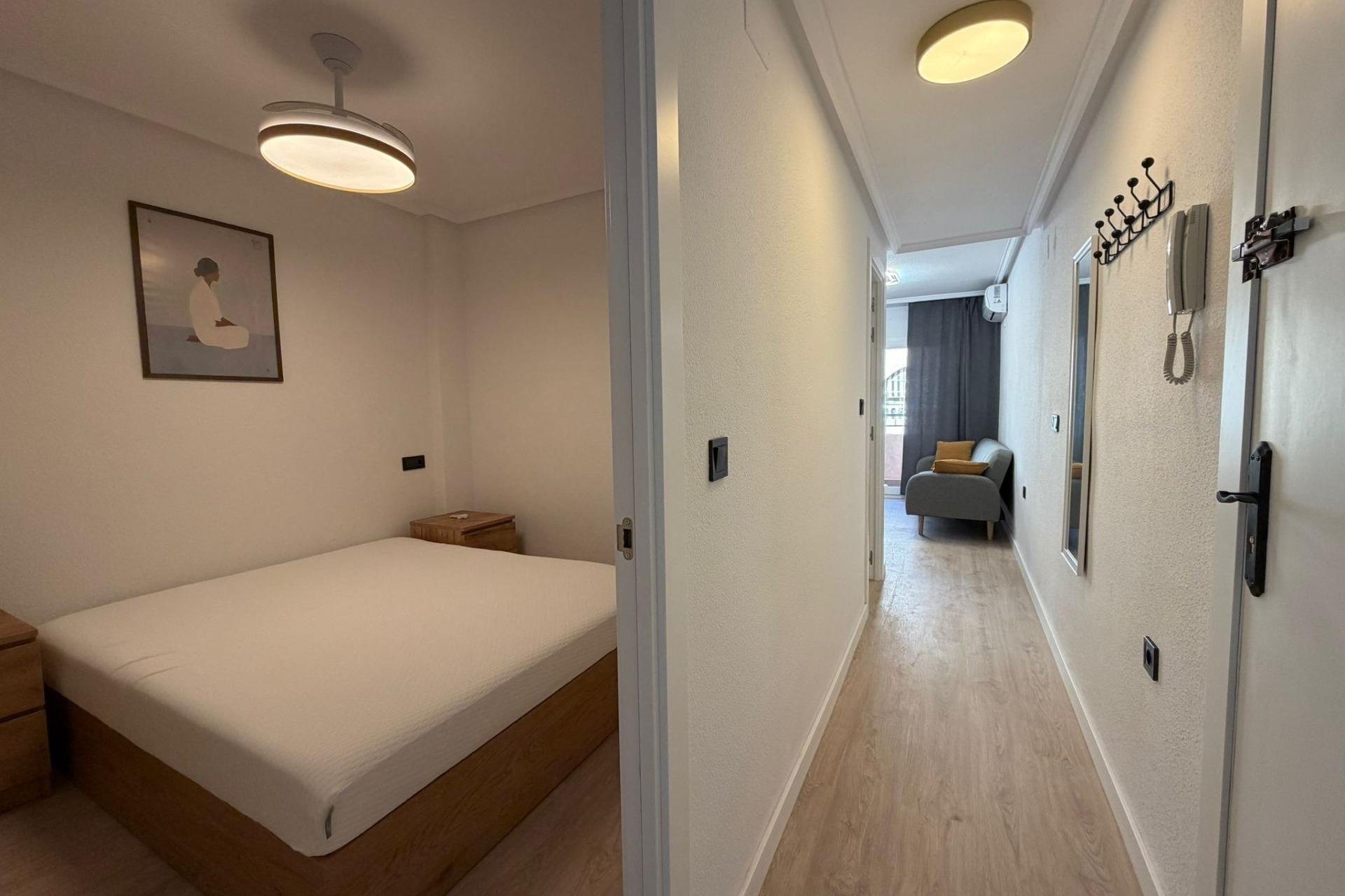 Herverkoop - Apartment -
Torrevieja - Playa del Cura