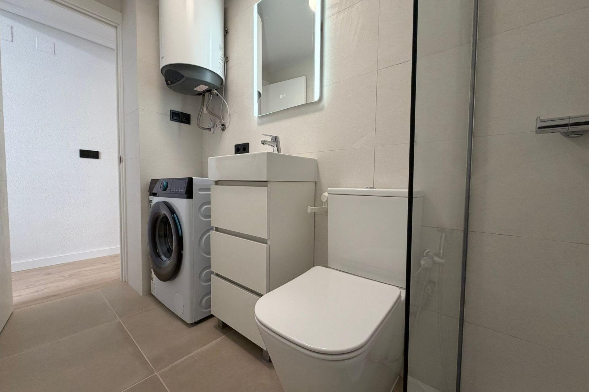 Herverkoop - Apartment -
Torrevieja - Playa del Cura