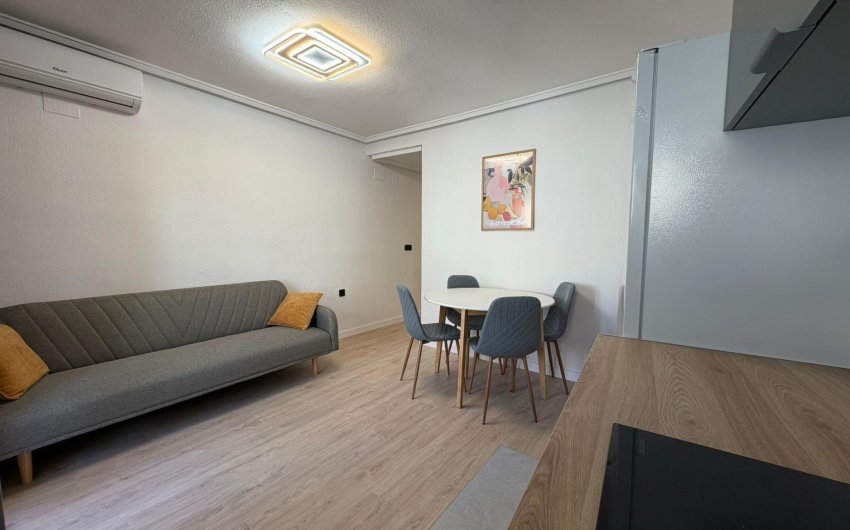 Herverkoop - Apartment -
Torrevieja - Playa del Cura