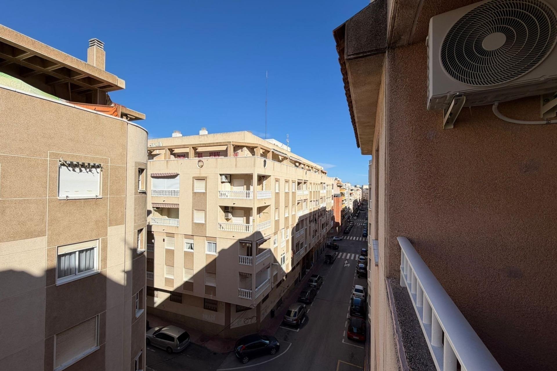 Herverkoop - Apartment -
Torrevieja - Playa del Cura