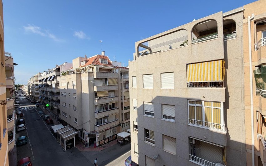 Herverkoop - Apartment -
Torrevieja - Playa del Cura