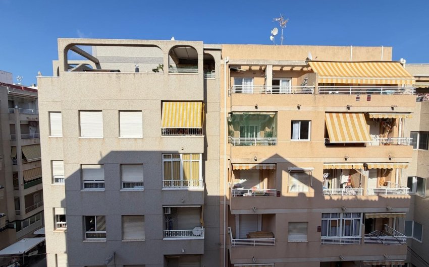 Herverkoop - Apartment -
Torrevieja - Playa del Cura
