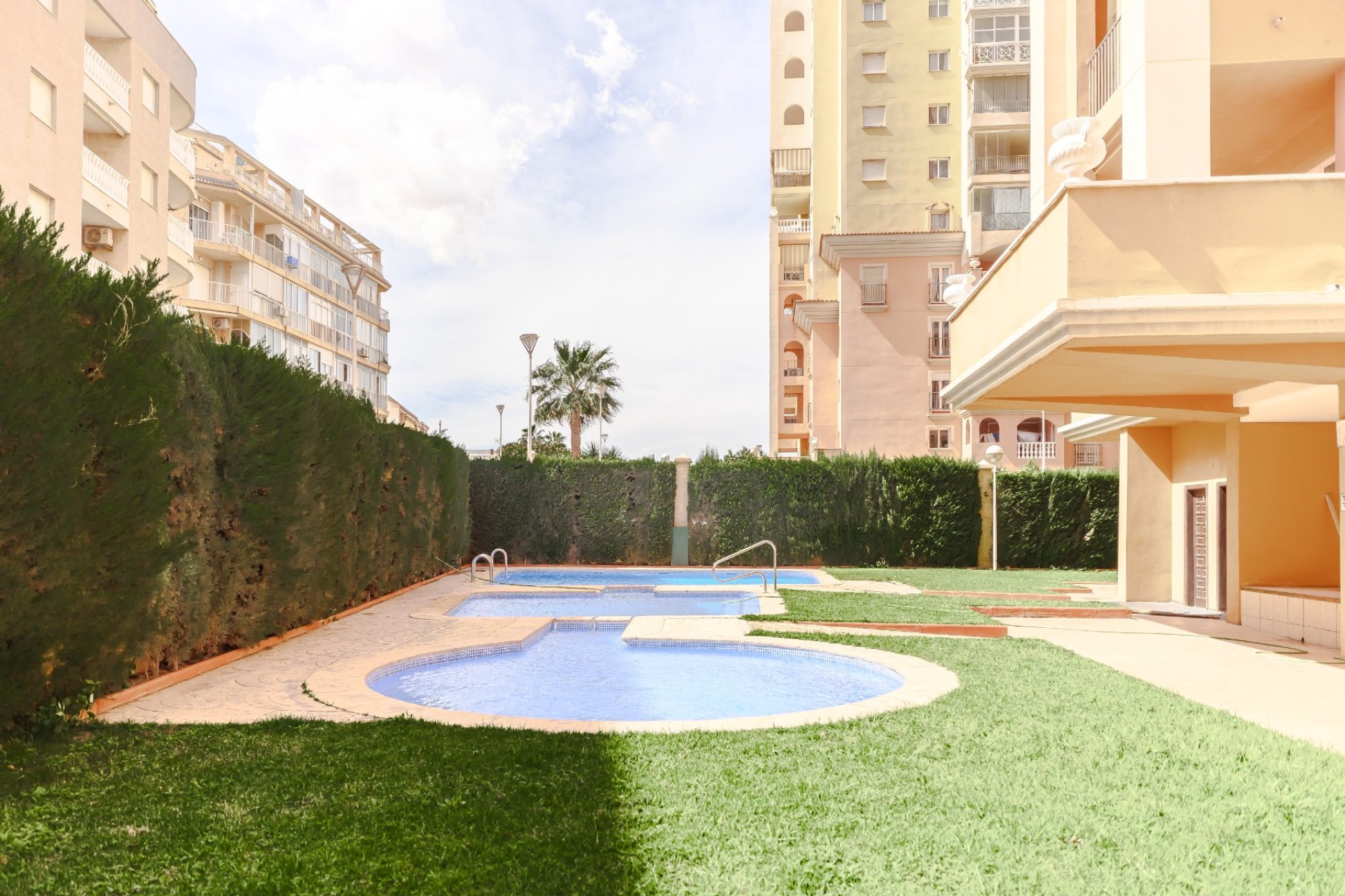 Herverkoop - Apartment -
Torrevieja - Playa Los Locos