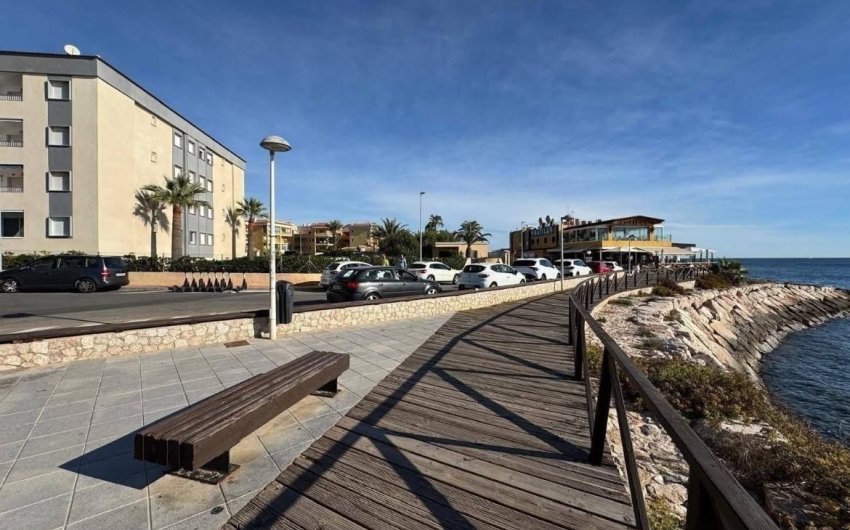 Herverkoop - Apartment -
Torrevieja - Punta Prima