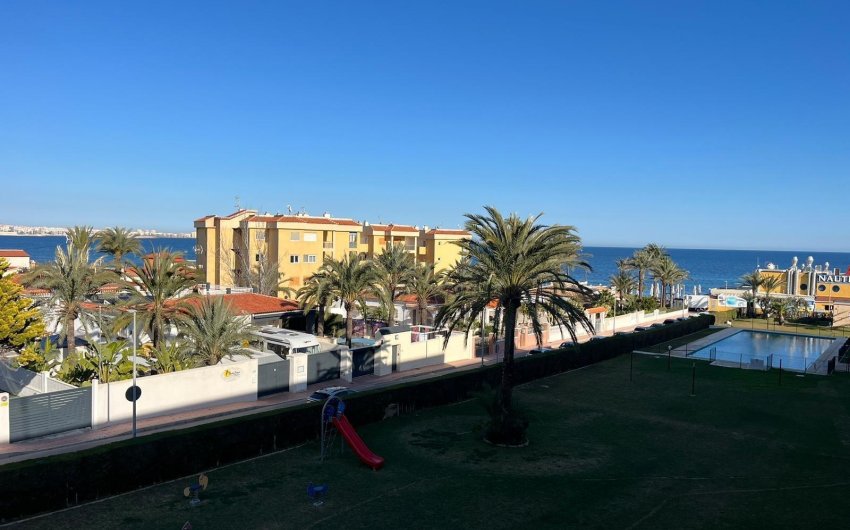 Herverkoop - Apartment -
Torrevieja - Punta Prima