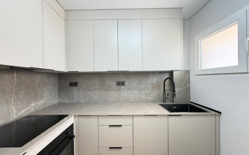Herverkoop - Apartment -
Torrevieja - Punta Prima