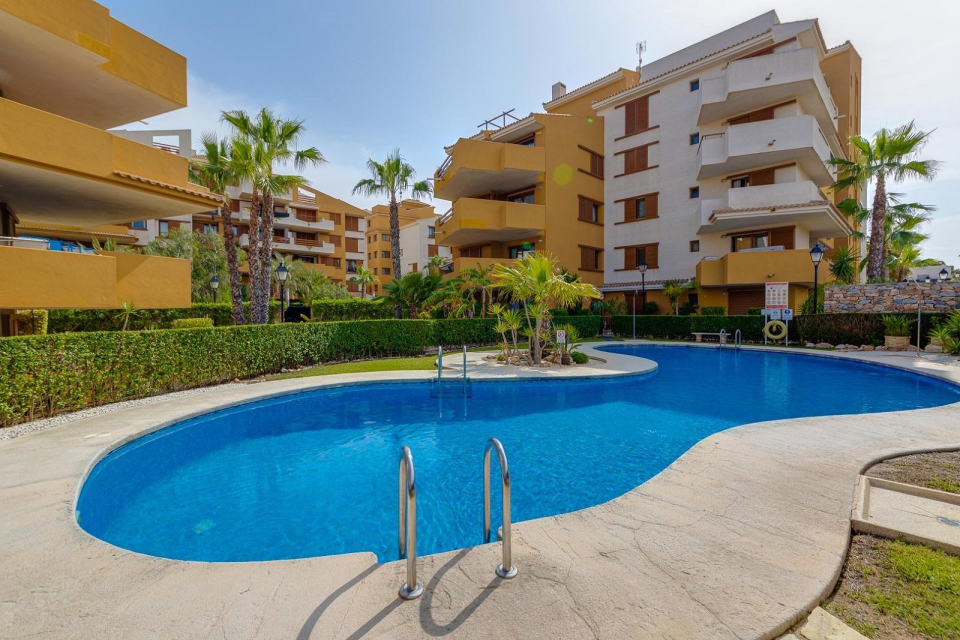 Herverkoop - Apartment -
Torrevieja - Punta Prima