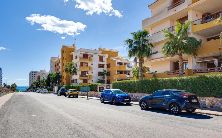 Herverkoop - Apartment -
Torrevieja - Punta Prima
