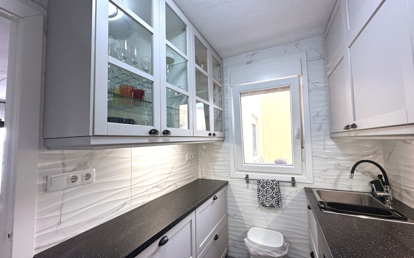 Herverkoop - Apartment -
Torrevieja - San Luis