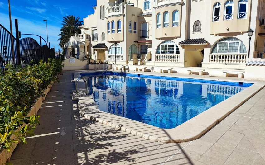 Herverkoop - Apartment -
Torrevieja