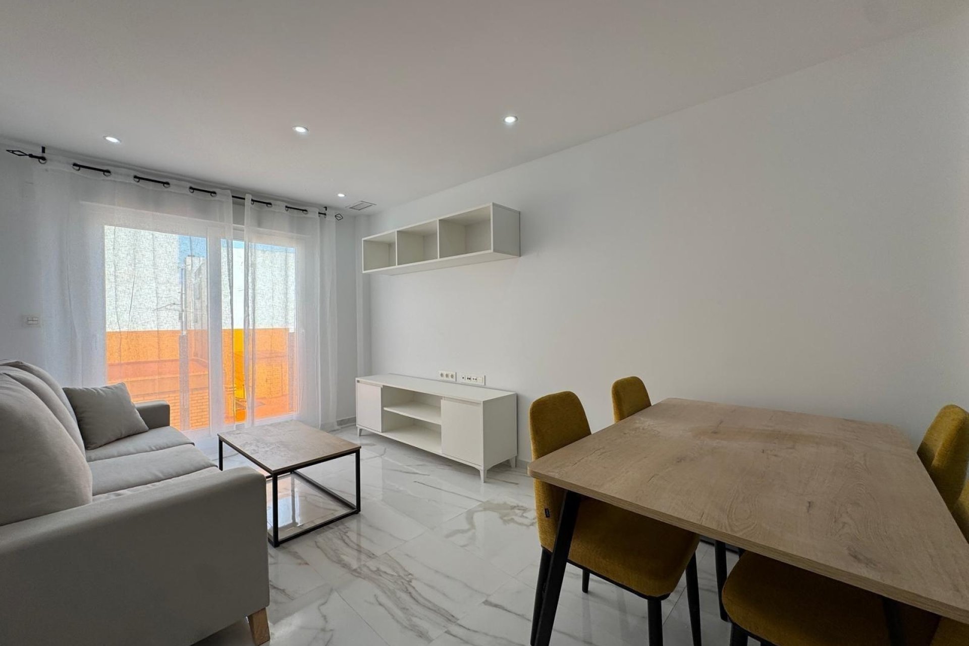 Herverkoop - Apartment -
Torrevieja