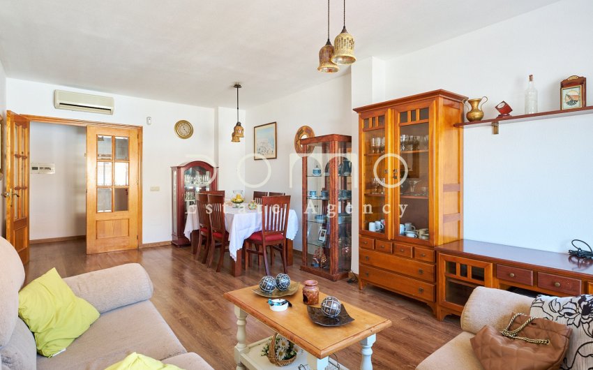 Herverkoop - Apartment -
Turre