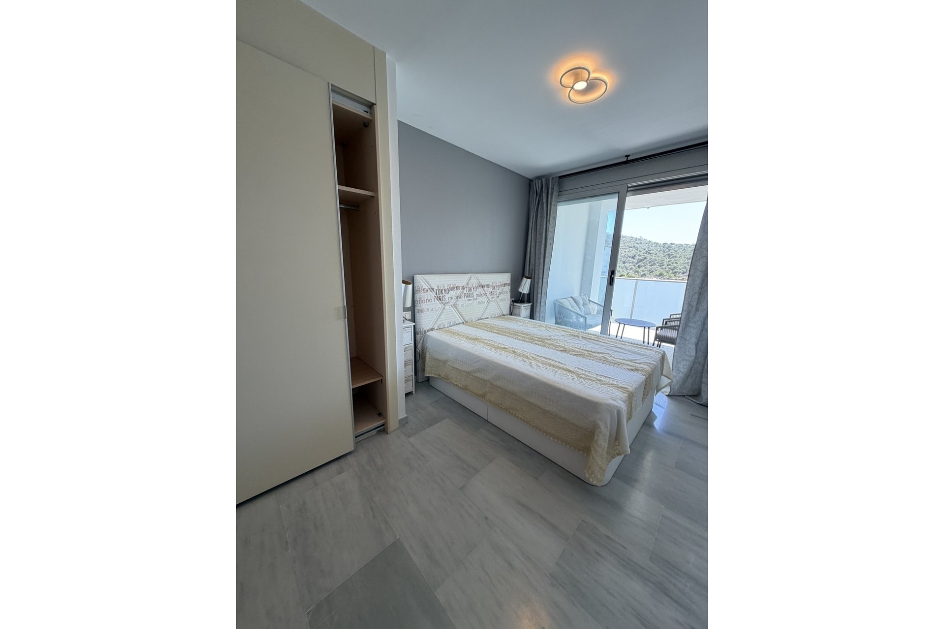 Herverkoop - Apartment -
Villajoyosa - Finestrat