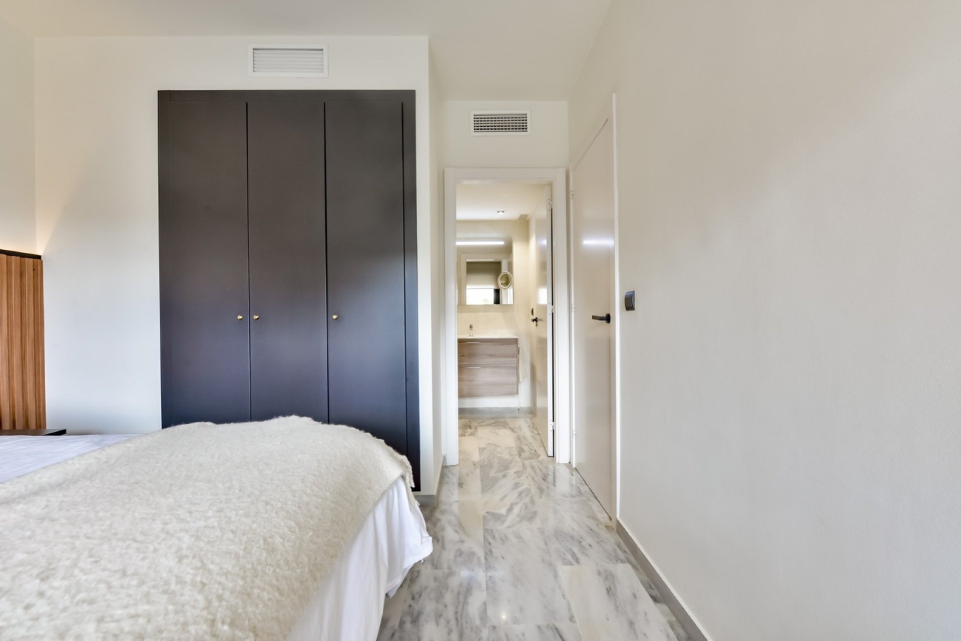 Herverkoop - Apartment -
Villajoyosa - La Cala