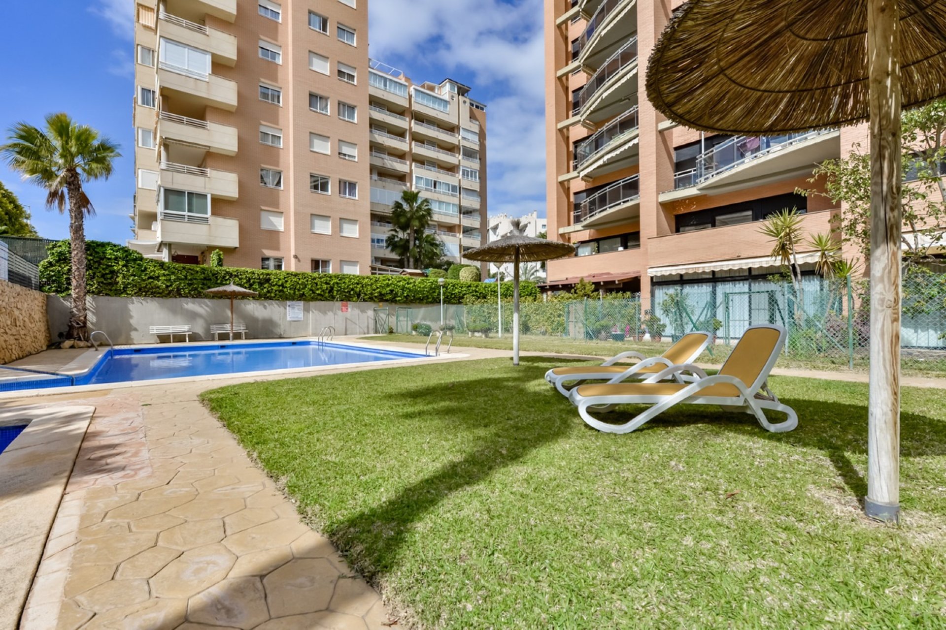 Herverkoop - Apartment -
Villajoyosa - La Cala