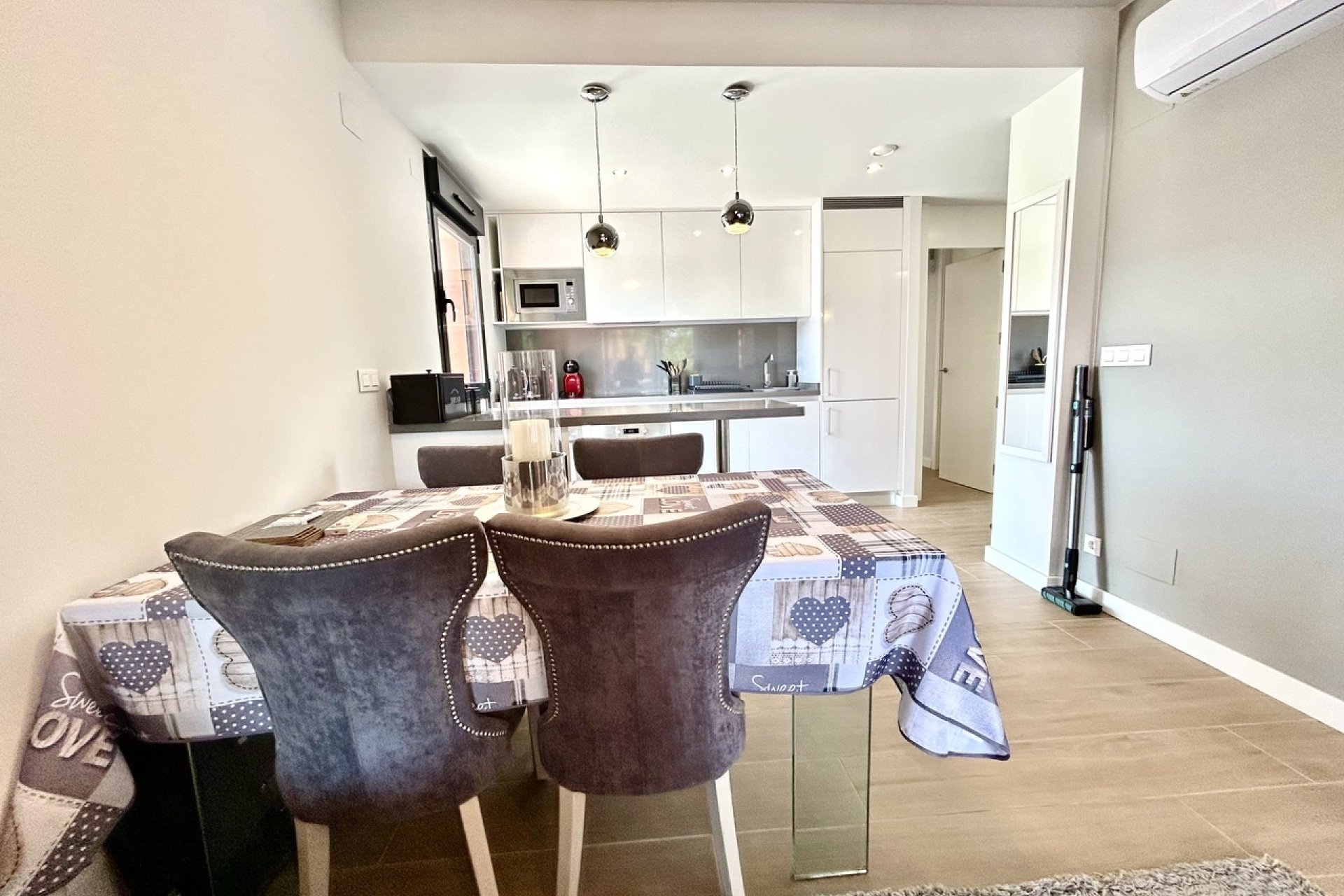 Herverkoop - Apartment -
Villamartin - Costa Blanca