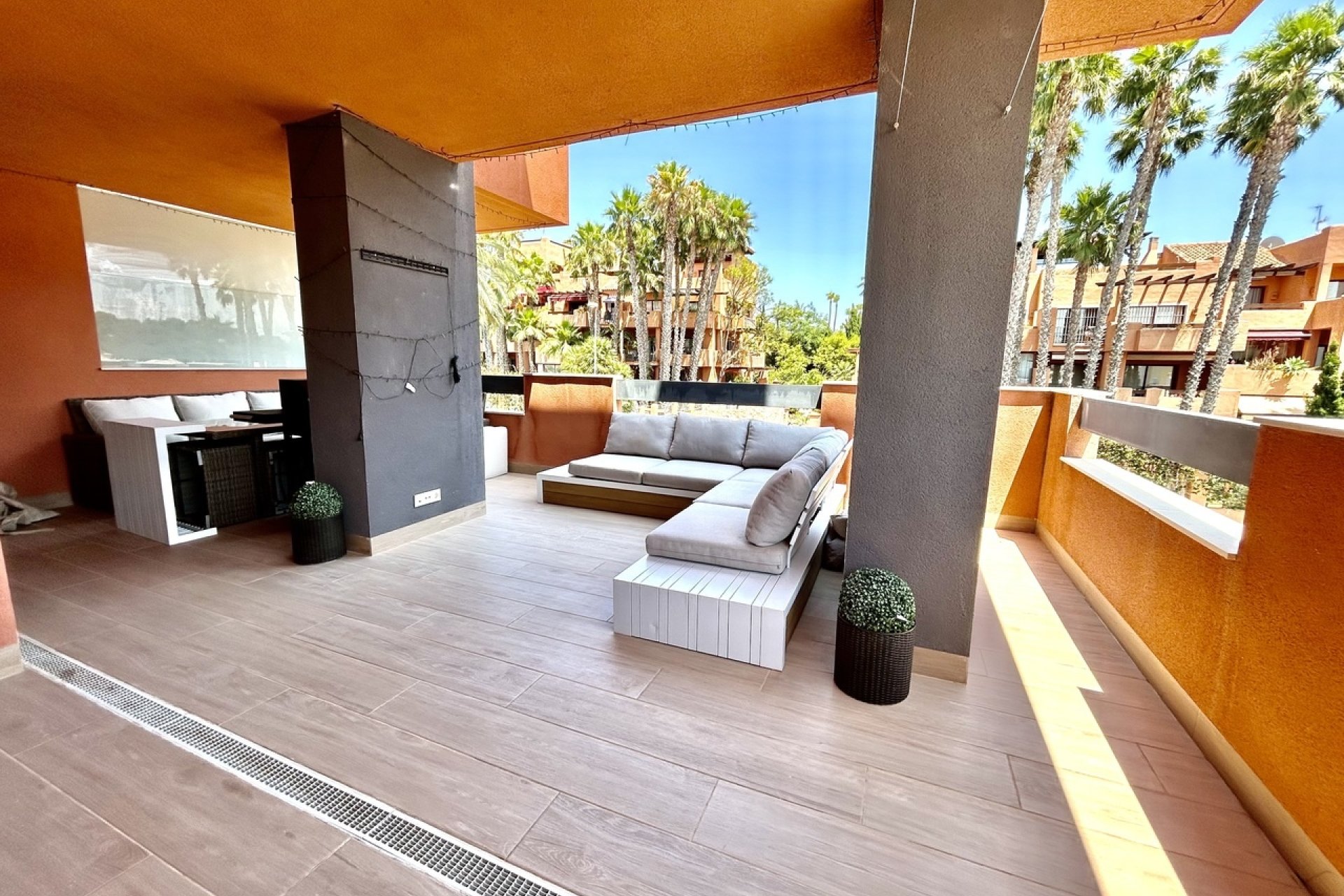 Herverkoop - Apartment -
Villamartin - Costa Blanca