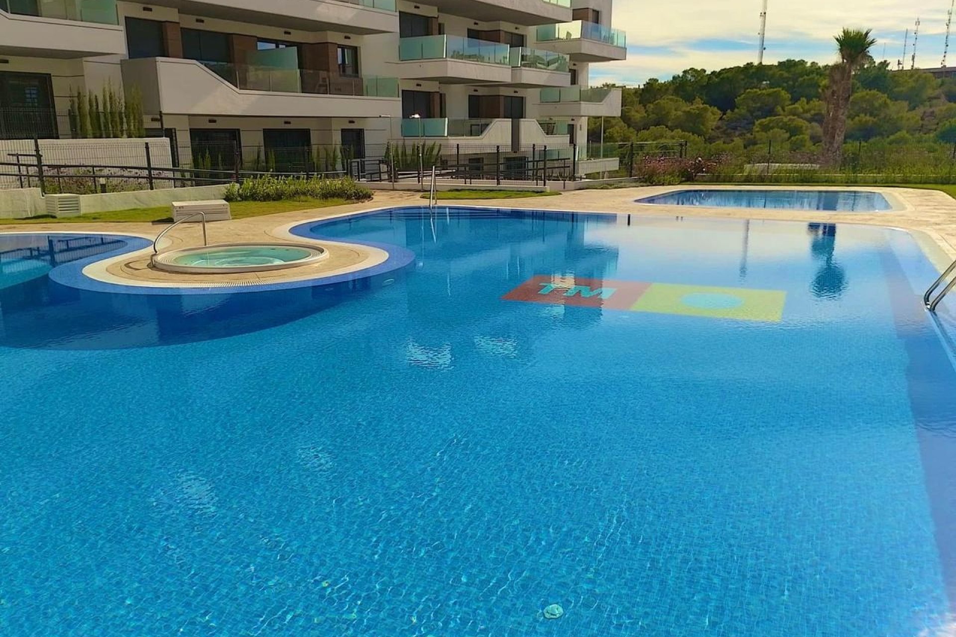 Herverkoop - Apartment -
Villamartin - Costa Blanca