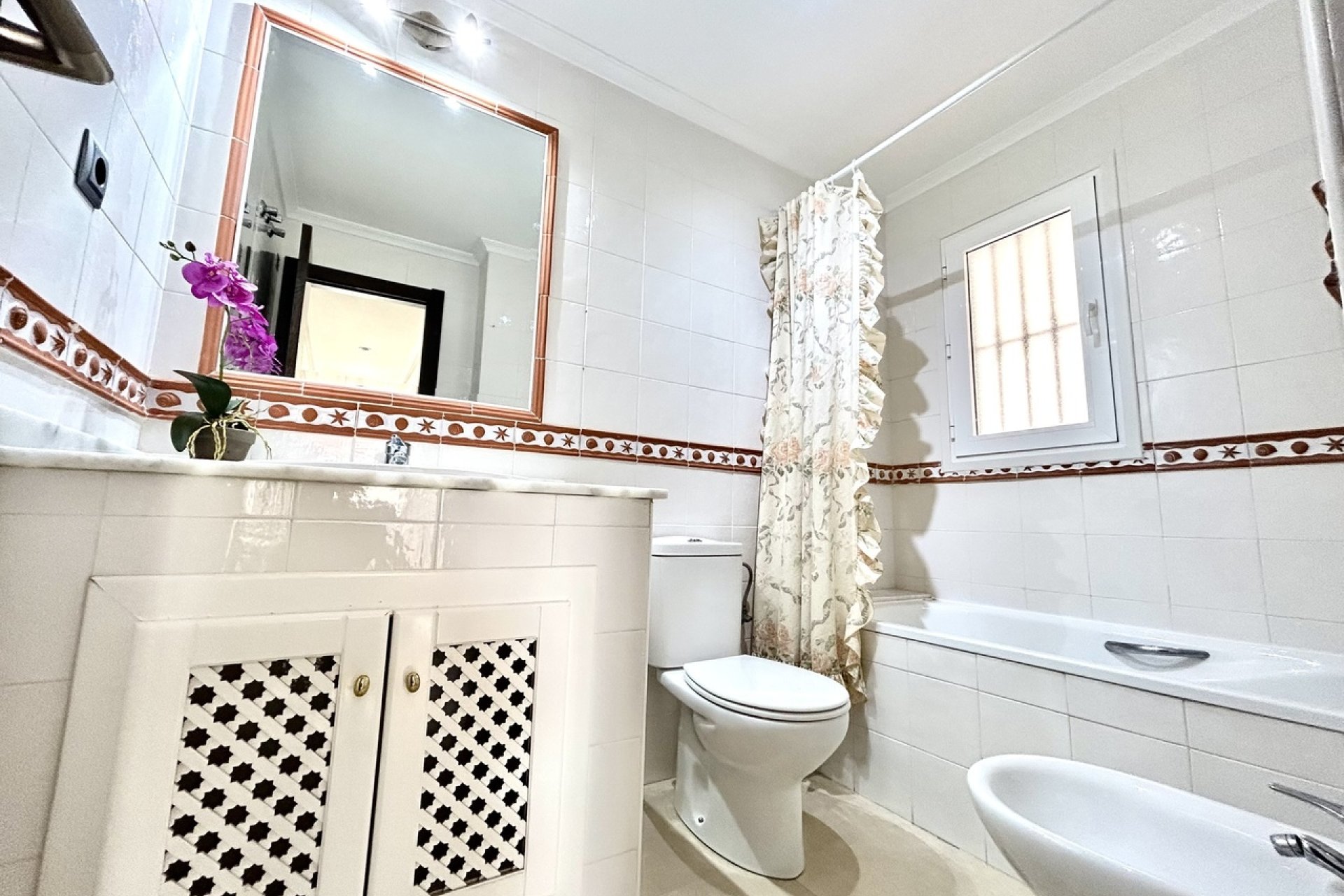 Herverkoop - Apartment -
Villamartin - Costa Blanca