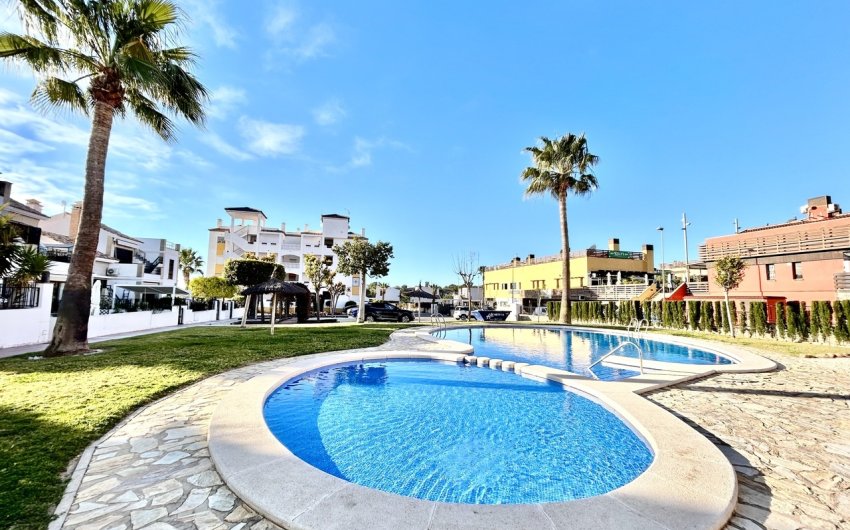 Herverkoop - Apartment -
Villamartin - Costa Blanca