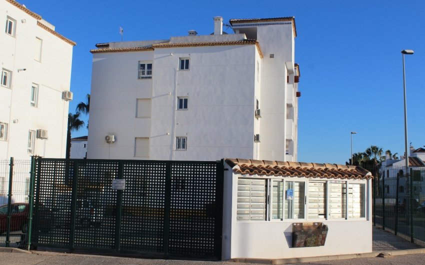Herverkoop - Apartment -
Villamartin - Costa Blanca