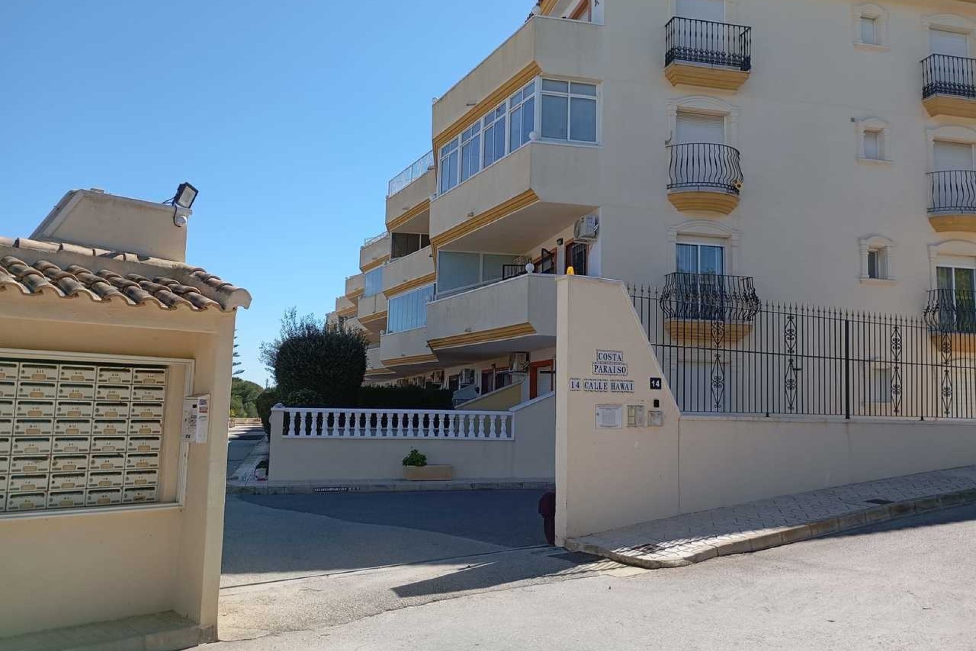 Herverkoop - Apartment -
Villamartin - Costa Blanca