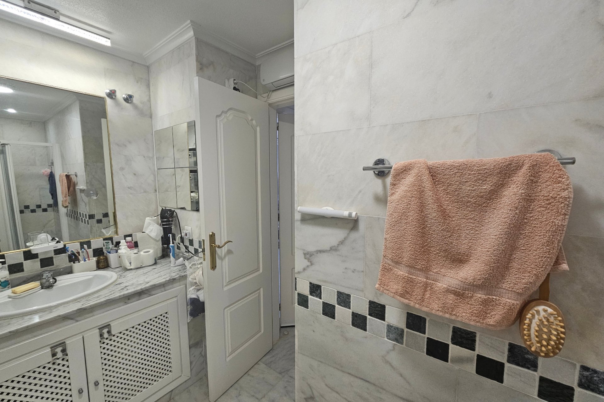 Herverkoop - Apartment -
Villamartín - PAU 8