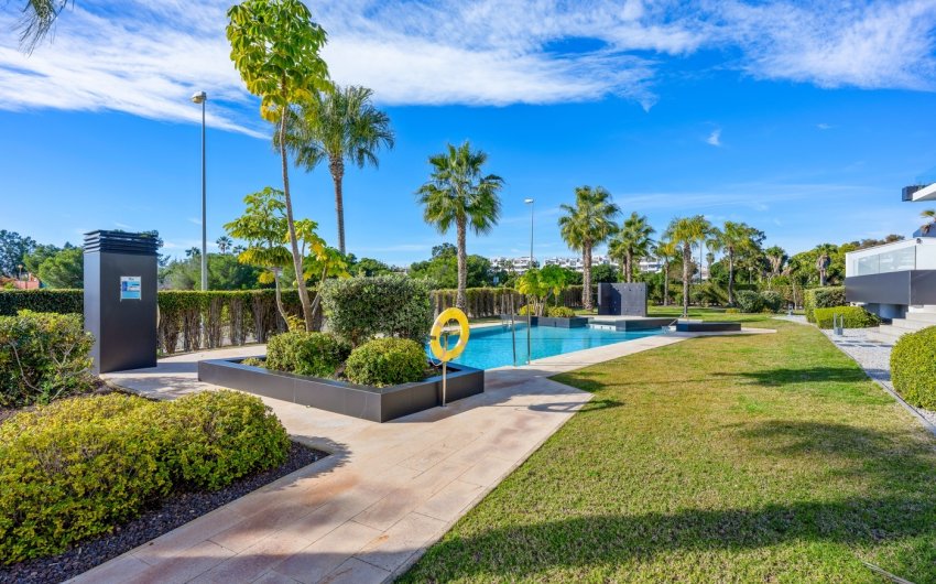 Herverkoop - Apartment -
Villamartín