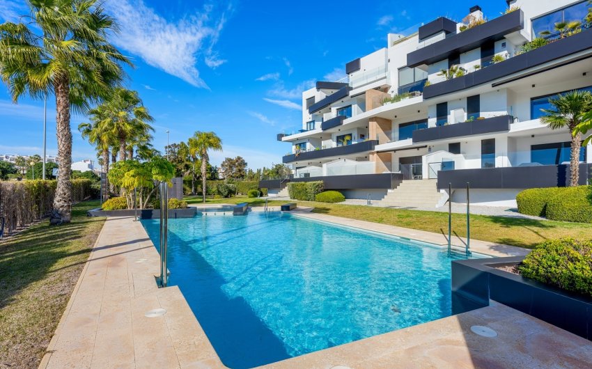 Herverkoop - Apartment -
Villamartín