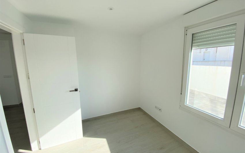 Herverkoop - Apartment -
Villena