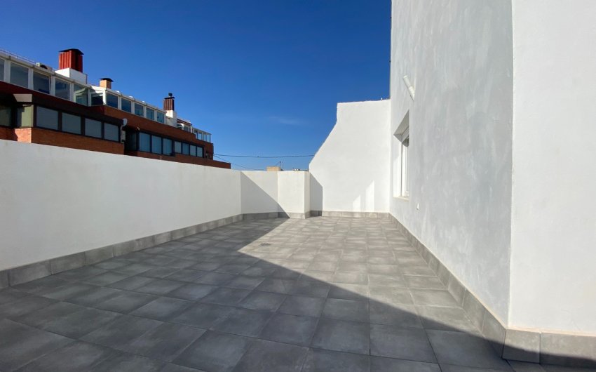 Herverkoop - Apartment -
Villena