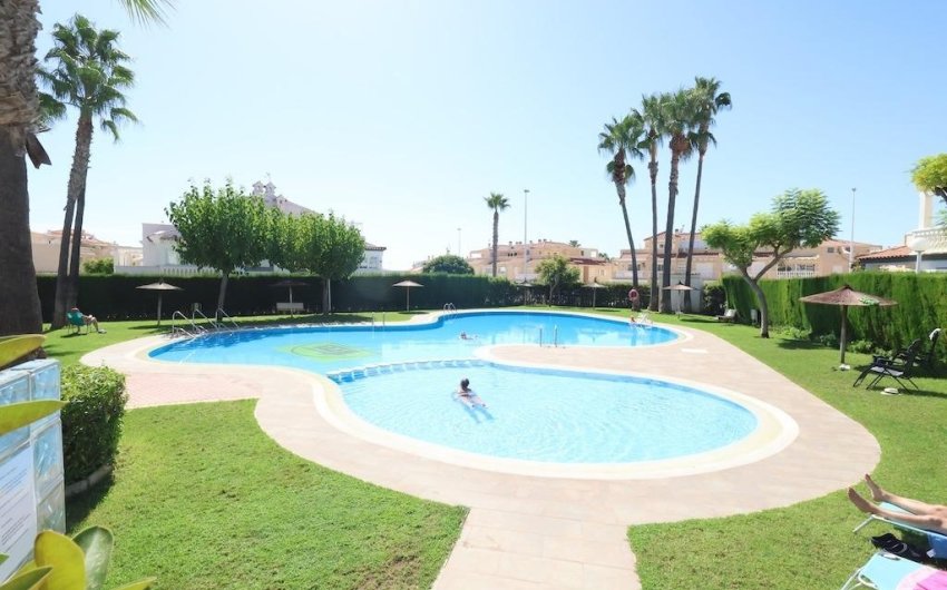 Herverkoop - Bungalow -
Orihuela Costa - Costa Blanca