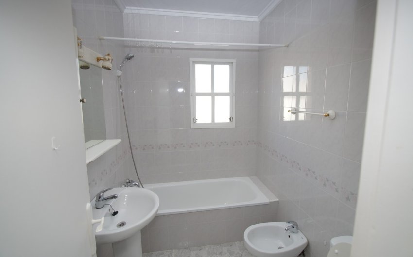 Herverkoop - Bungalow -
Orihuela Costa - Costa Blanca