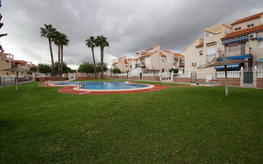 Herverkoop - Bungalow -
Orihuela Costa - Costa Blanca