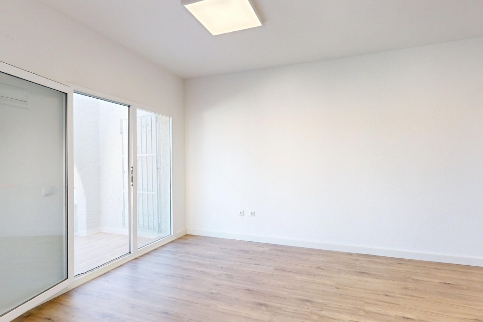 Herverkoop - Bungalow -
Orihuela Costa - Las Filipinas