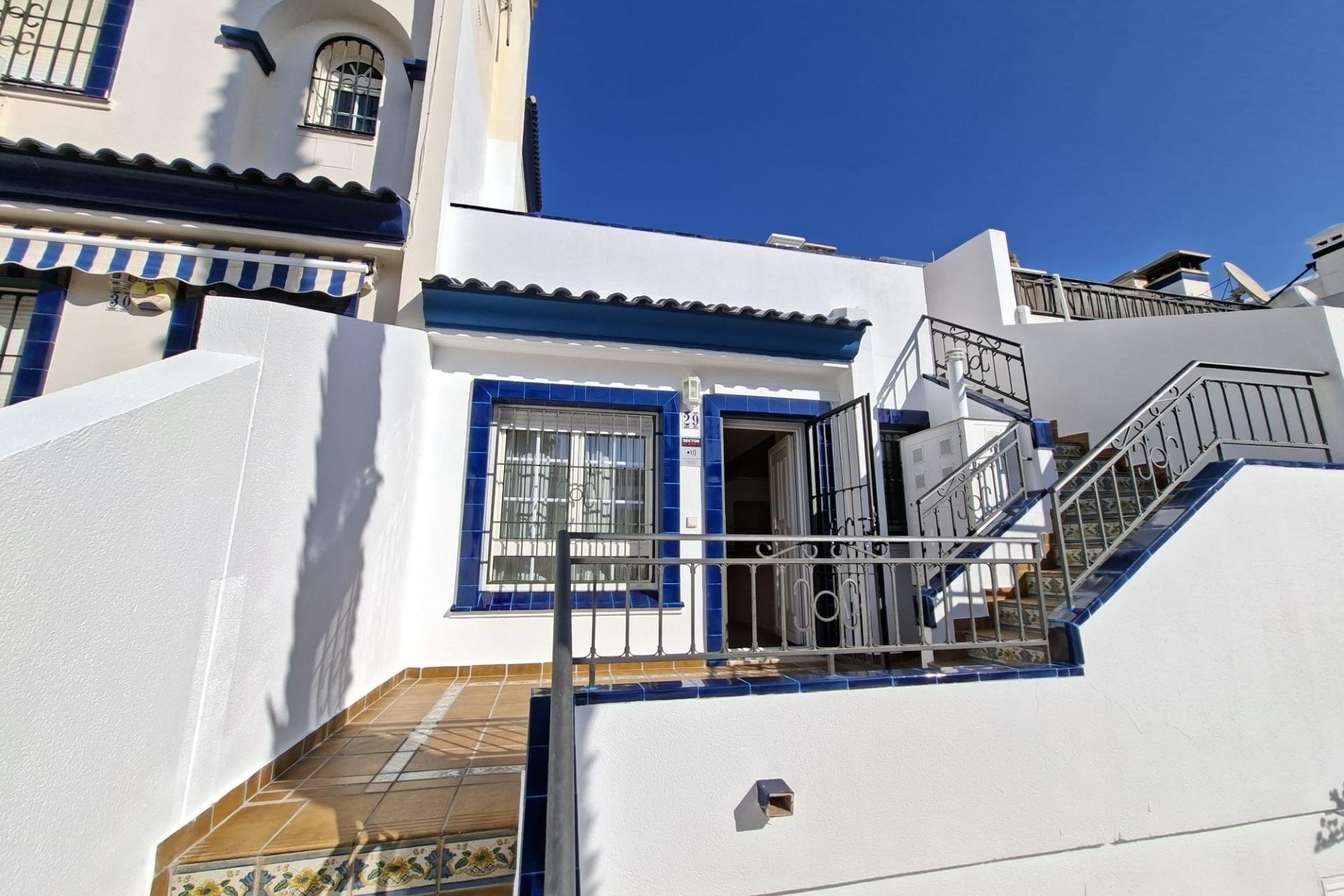 Herverkoop - Bungalow -
Orihuela Costa - Villamartín-las Filipinas