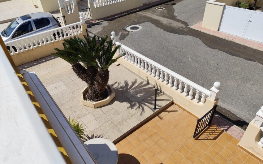 Herverkoop - Bungalow -
Orihuela - Urbanización Perla Del Mar