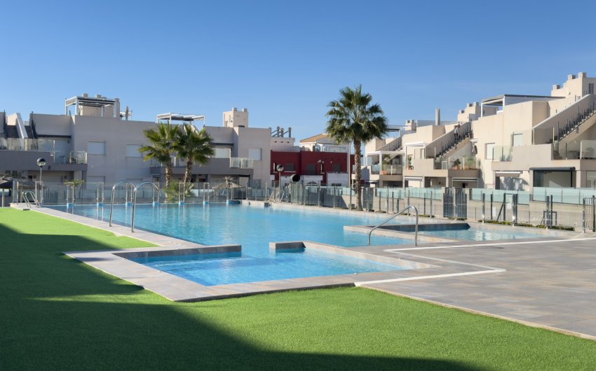 Herverkoop - Bungalow -
Torrevieja - Aguas Nuevas
