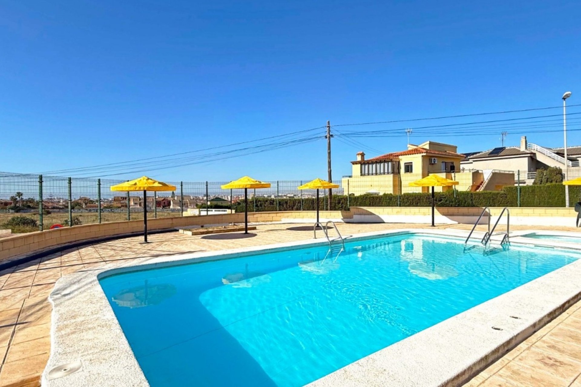 Herverkoop - Bungalow -
Torrevieja - Costa Blanca