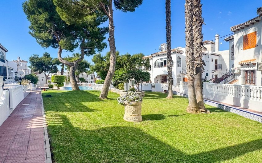 Herverkoop - Bungalow -
Torrevieja - Costa Blanca