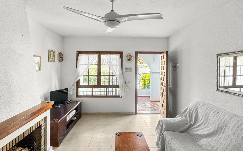 Herverkoop - Bungalow -
Torrevieja - Costa Blanca