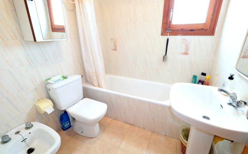 Herverkoop - Bungalow -
Torrevieja - El Acequión - Los Náufragos