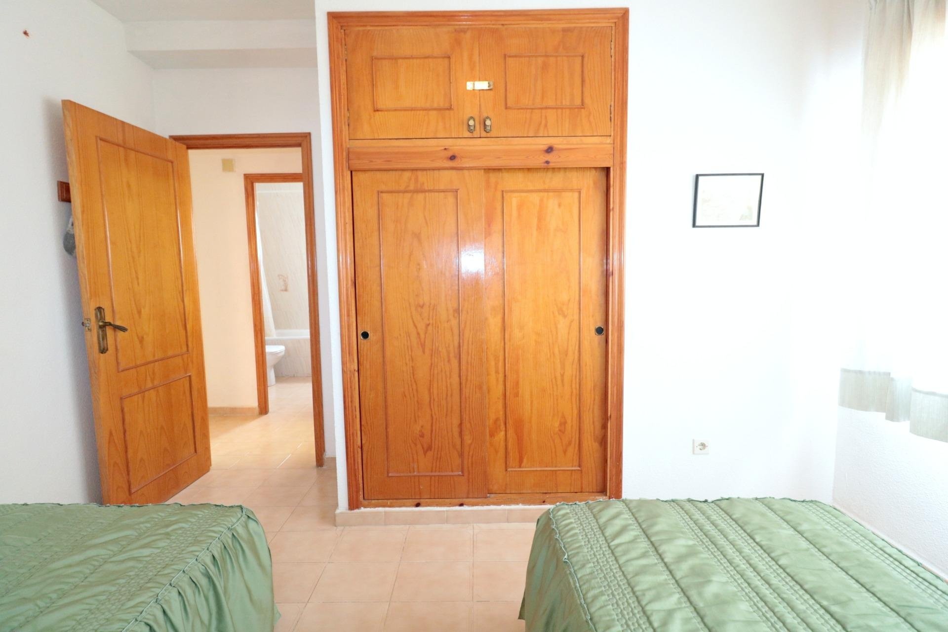 Herverkoop - Bungalow -
Torrevieja - El Acequión - Los Náufragos