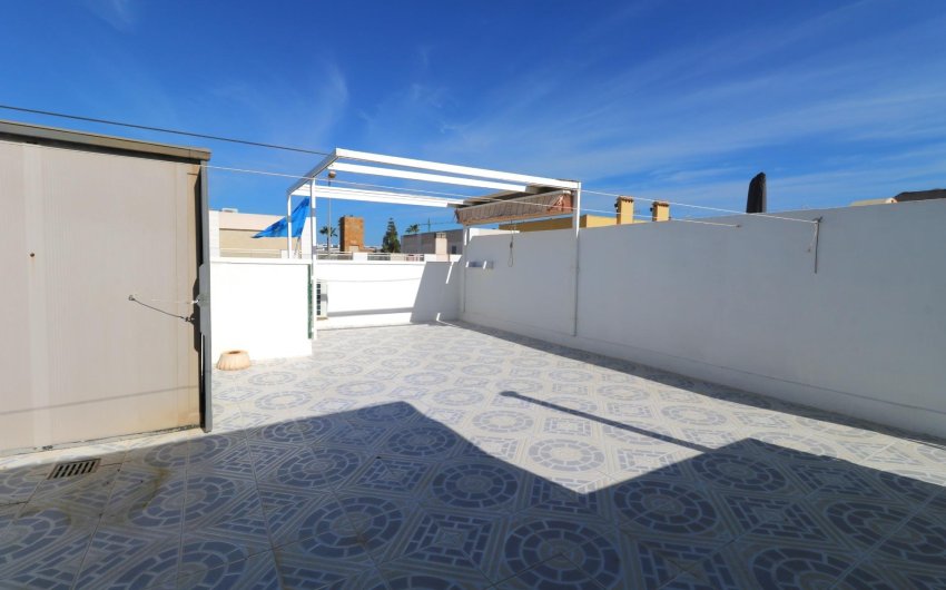 Herverkoop - Bungalow -
Torrevieja - El Limonar