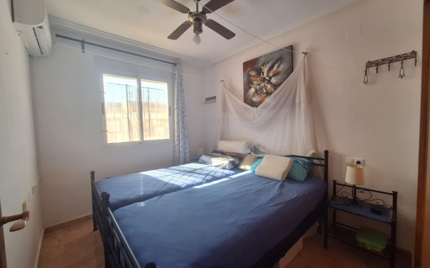 Herverkoop - Bungalow -
Torrevieja - El Limonar