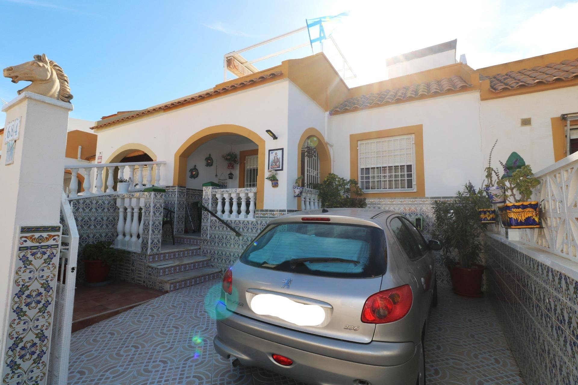 Herverkoop - Bungalow -
Torrevieja - El Limonar