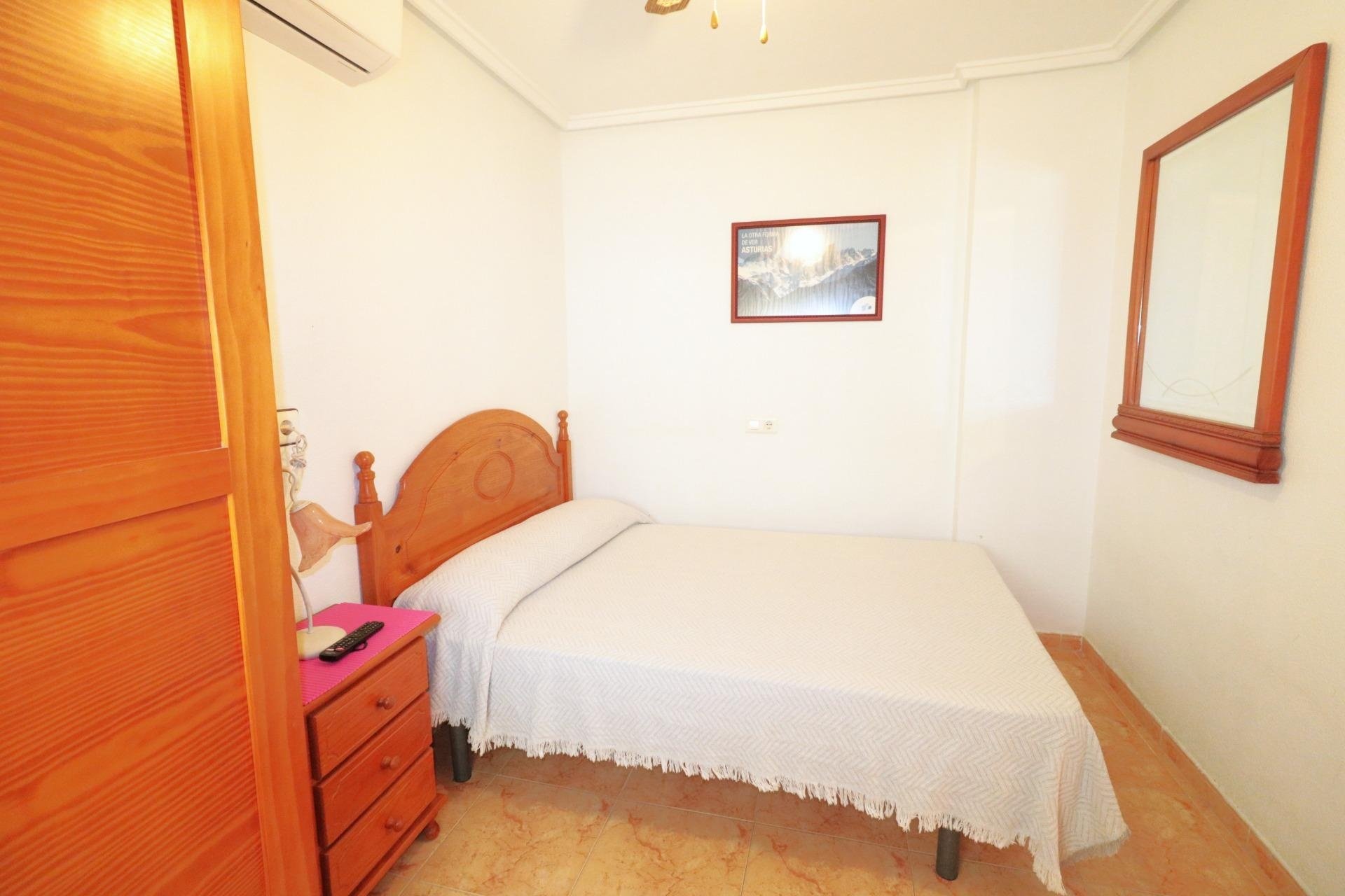Herverkoop - Bungalow -
Torrevieja - El Limonar