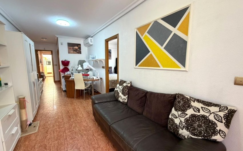 Herverkoop - Bungalow -
Torrevieja - La Mata