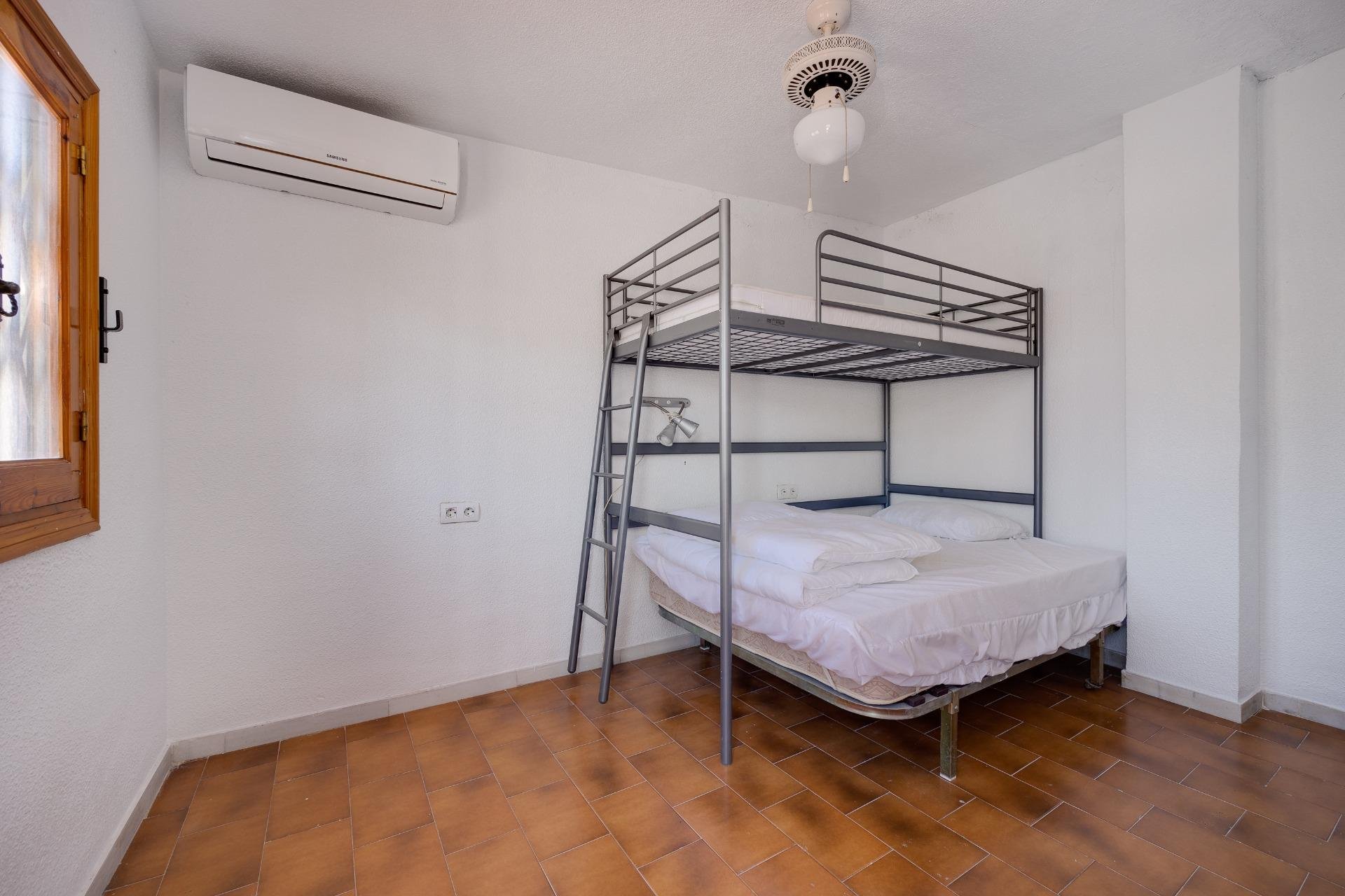 Herverkoop - Bungalow -
Torrevieja - La Mata