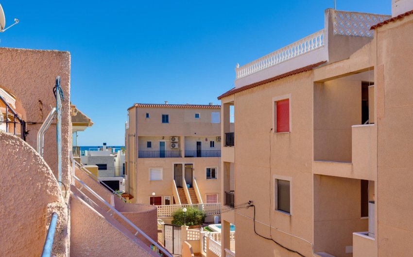 Herverkoop - Bungalow -
Torrevieja - La Mata